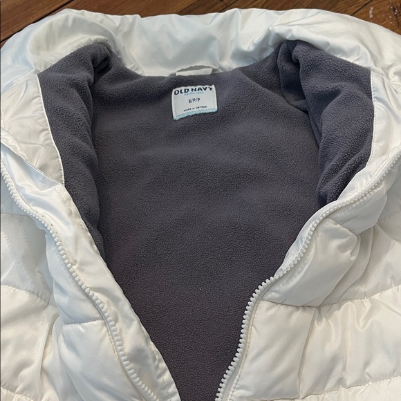 Old Navy Cream Puffer Jacket - Picture 8 of 10